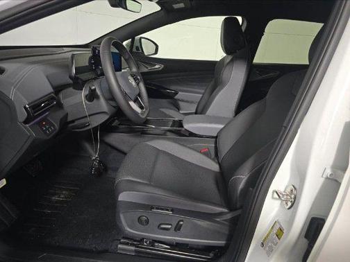Pure White 2023 Volkswagen ID.4 Pro S Plus