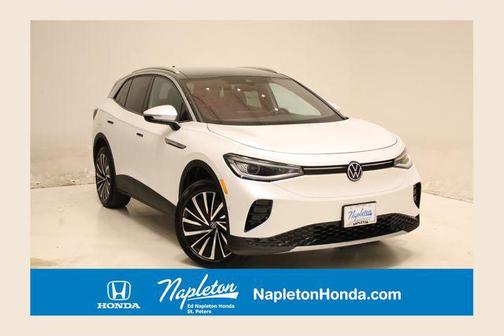 Pure White 2023 Volkswagen ID.4 Pro S Plus