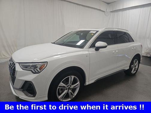 2022 Audi Q3 Premium Plus