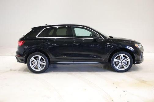 2023 Audi Q3 45 S line Premium Plus