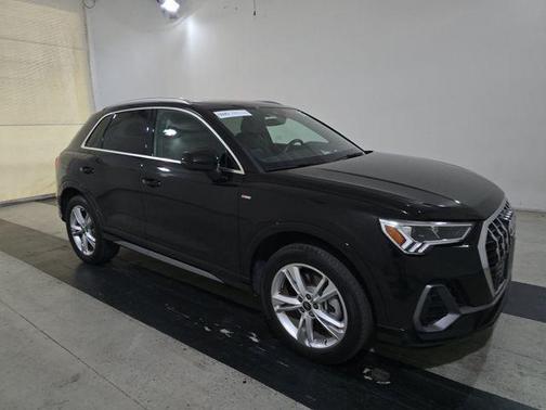 2023 Audi Q3 45 S line Premium Plus