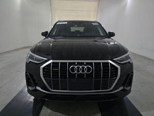 2023 Audi Q3 45 S line Premium Plus