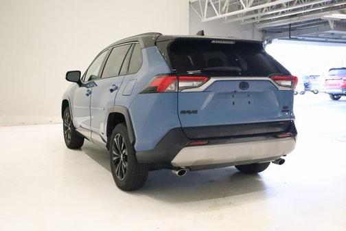 2023 Toyota RAV4 Hybrid SE