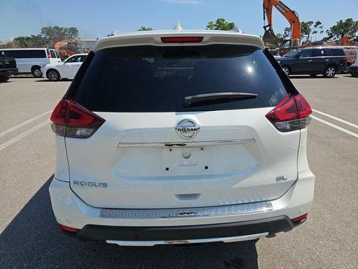 2020 Nissan Rogue SL