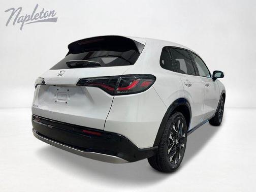 Platinum White 2027 Honda HR-V EX-L