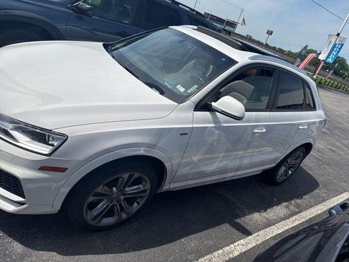 White 2018 Audi Q3 2.0T Premium