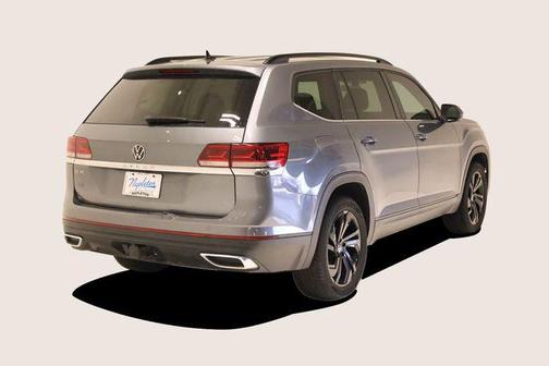 Platinum Gray Metallic 2022 Volkswagen Atlas 3.6L SE w/Technology