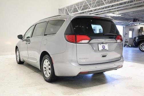 2018 Chrysler Pacifica Touring-L