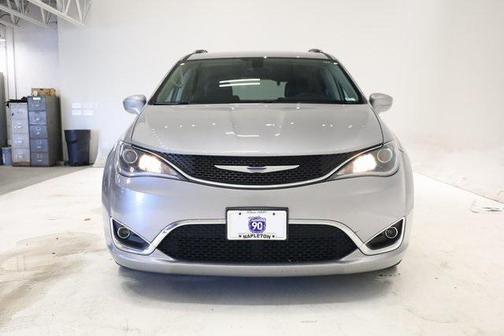 2018 Chrysler Pacifica Touring-L