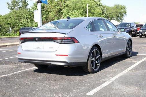 2025 Honda Accord Hybrid Base