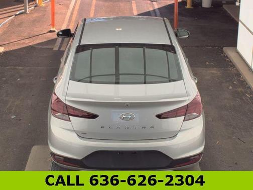 2019 Hyundai ELANTRA SE
