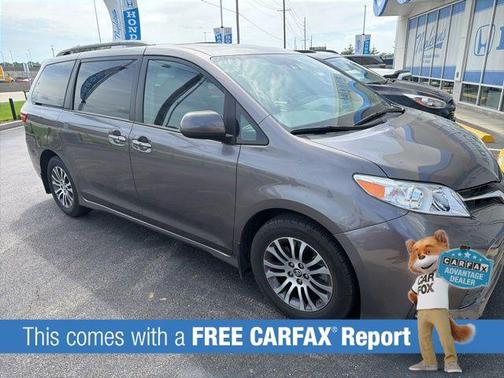 Predawn Gray Mica 2019 Toyota Sienna XLE