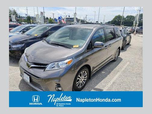 Predawn Gray Mica 2019 Toyota Sienna XLE