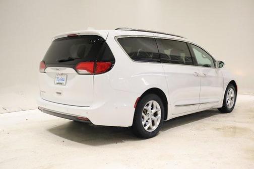 2020 Chrysler Pacifica Touring-L Plus