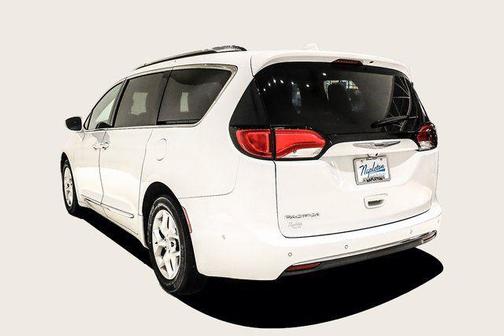 2020 Chrysler Pacifica Touring-L Plus