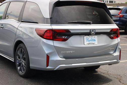 Silver Metallic 2026 Honda Odyssey Touring