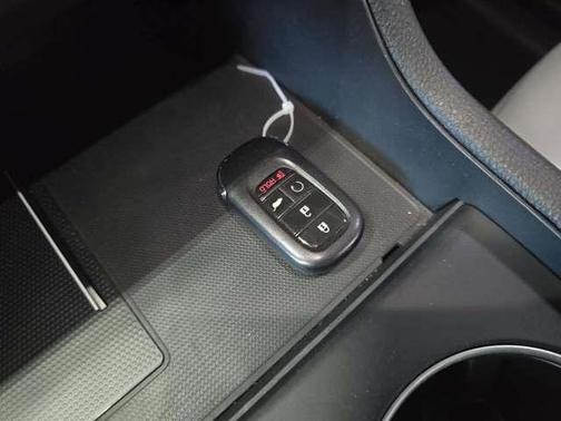 2023 Honda Pilot Touring 8-Passenger