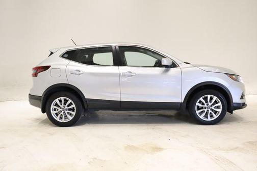 2022 Nissan Rogue Sport S