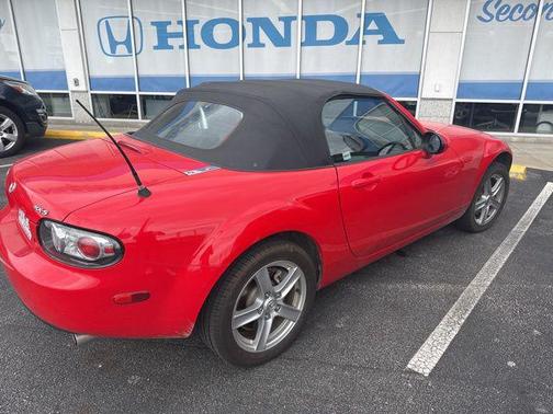 True Red 2006 Mazda MX-5 Miata Touring
