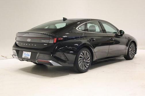 2024 Hyundai SONATA Hybrid Limited