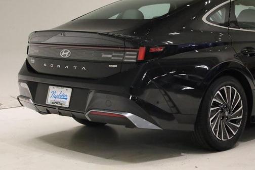 2024 Hyundai SONATA Hybrid Limited