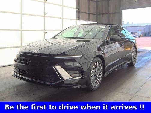 2024 Hyundai SONATA Hybrid Limited