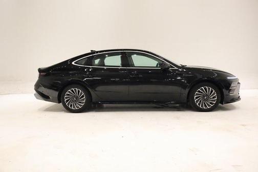 2024 Hyundai SONATA Hybrid Limited