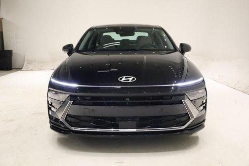2024 Hyundai SONATA Hybrid Limited