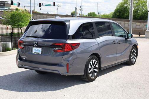 Modern Steel Metallic 2025 Honda Odyssey EX-L