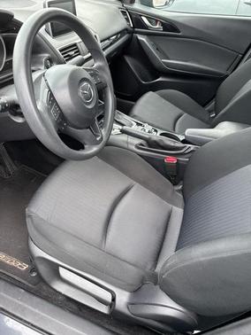 2015 Mazda Mazda3 i Sport