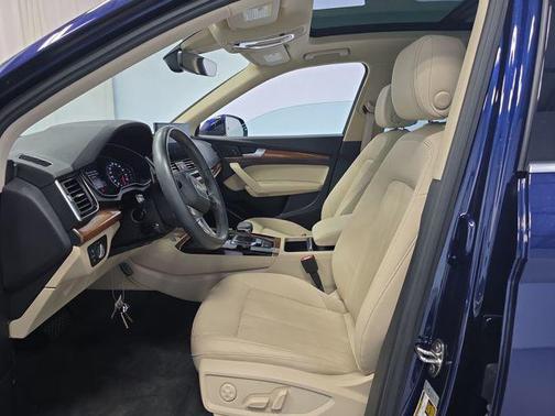 2022 Audi Q5 45 S line Premium