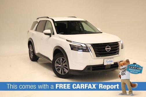 Glacier White 2025 Nissan Pathfinder SV 4WD