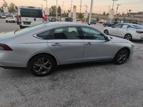 2024 Honda Accord EX 1.5T