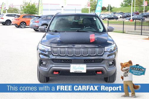 Diamond Black Crystal Pearlcoat 2022 Jeep Compass Trailhawk