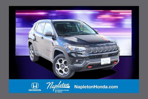 Diamond Black Crystal Pearlcoat 2022 Jeep Compass Trailhawk