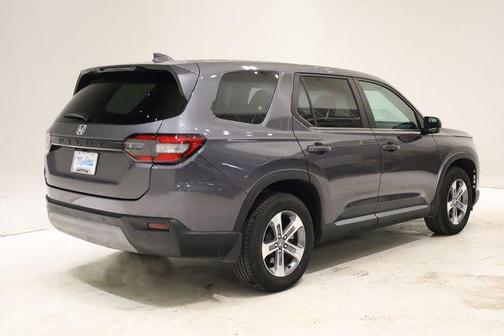 2023 Honda Pilot AWD EX-L 8 Passenger