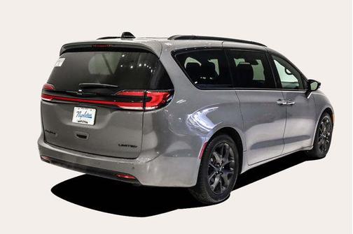 2025 Chrysler Pacifica Limited