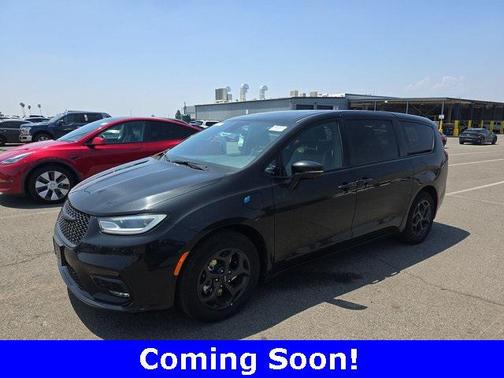 2022 Chrysler Pacifica Hybrid Limited