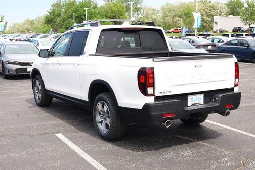 Platinum White 2026 Honda Ridgeline RTL