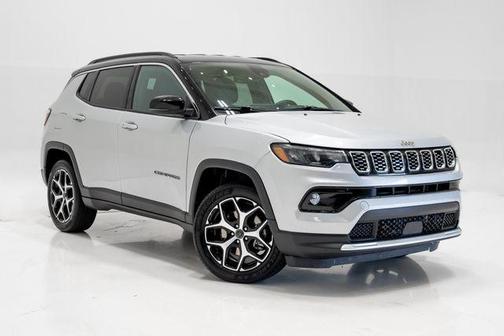 Silver Zynith Metallic Clearcoat 2025 Jeep Compass Limited