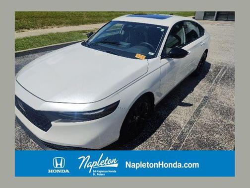 Platinum White Pearl 2025 Honda Accord SE