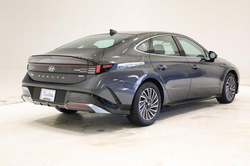 2024 Hyundai SONATA Hybrid SE