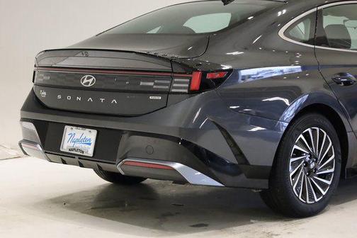 2024 Hyundai SONATA Hybrid SE