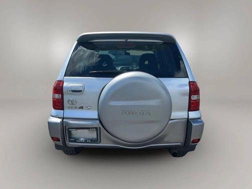 Silver 2004 Toyota RAV4 Base