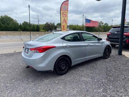 2011 Hyundai ELANTRA GLS