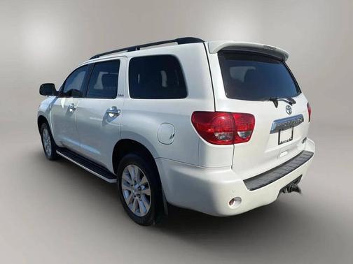 Blizzard Pearl 2014 Toyota Sequoia Platinum