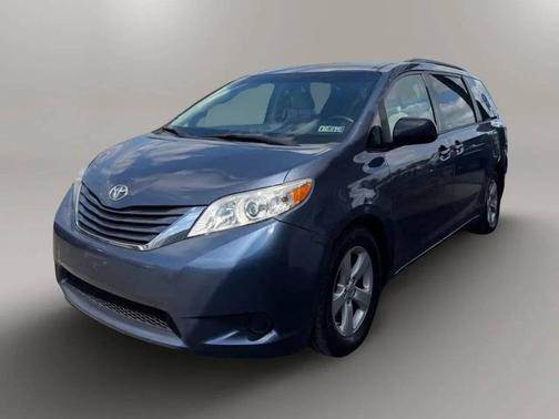 2015 Toyota Sienna LE
