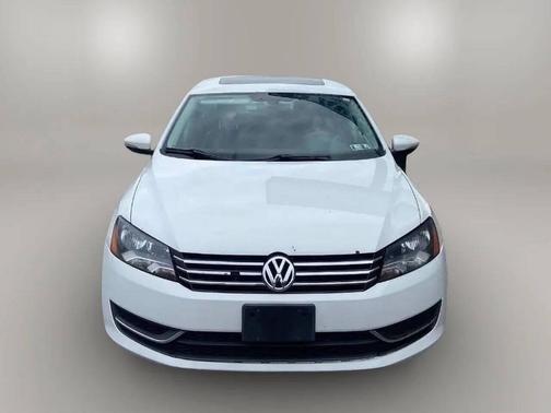 2012 Volkswagen Passat 2.5 SE