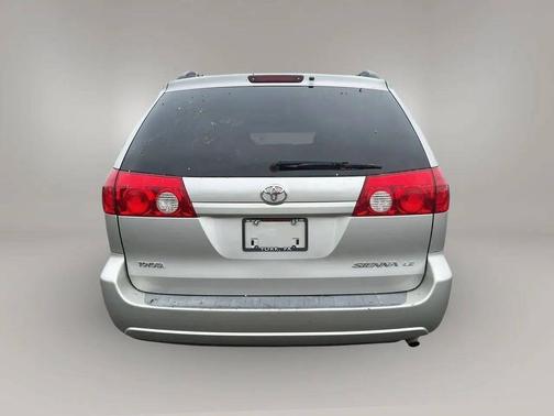 2006 Toyota Sienna LE