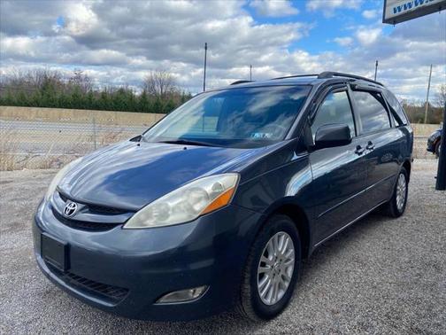 2008 Toyota Sienna XLE